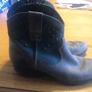 Used Borne boots size 8.5
